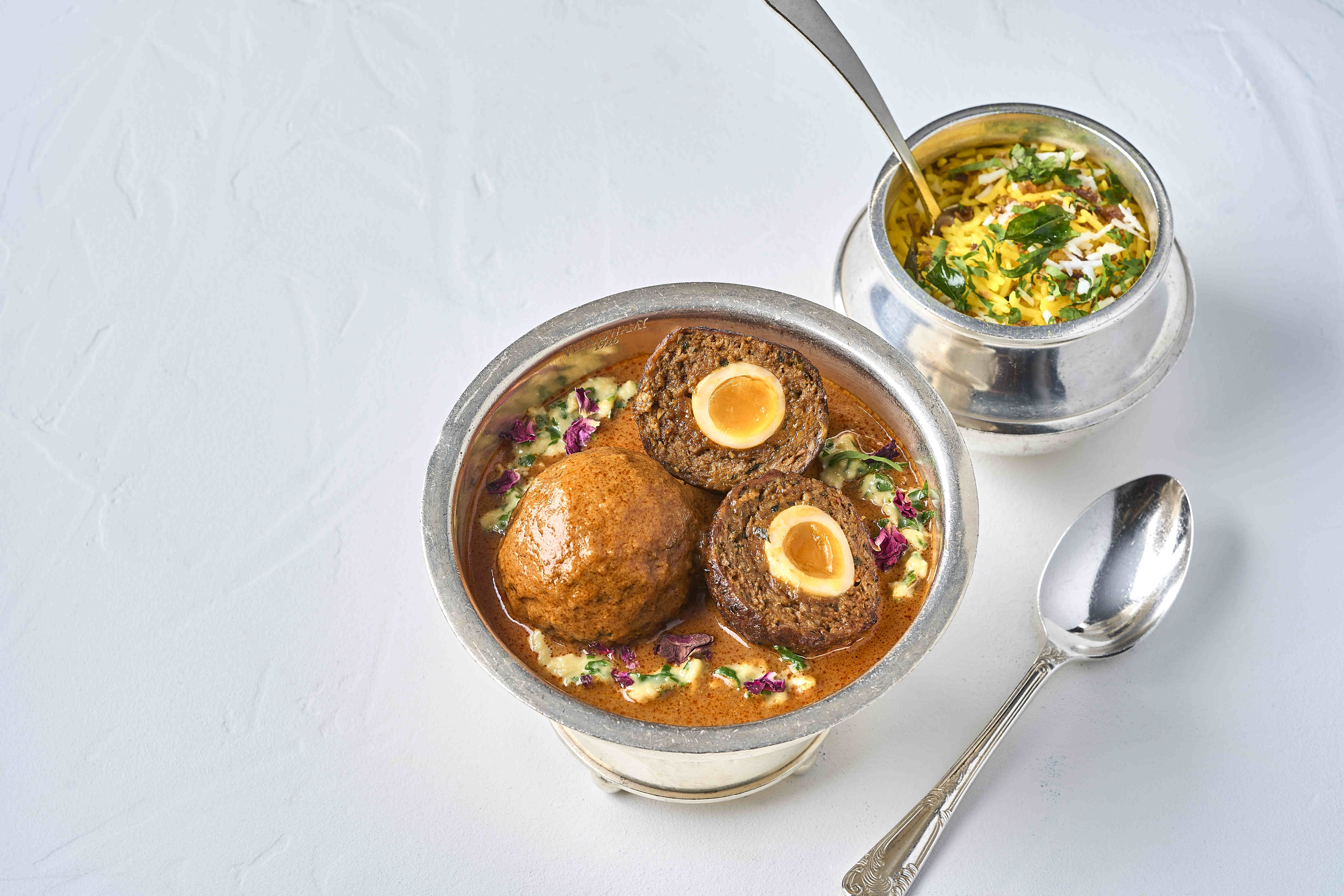 Nargisi Lamb Kofta Curry